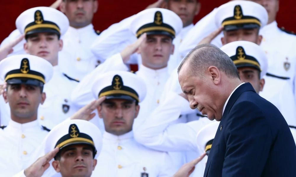 Τούρκος εξόριστος αξιωματικός: «Το καθεστώς Ερντογάν είναι τρομερά στριμωγμένο στην Α.Μεσόγειο με την Γαλάζια Πατρίδα»